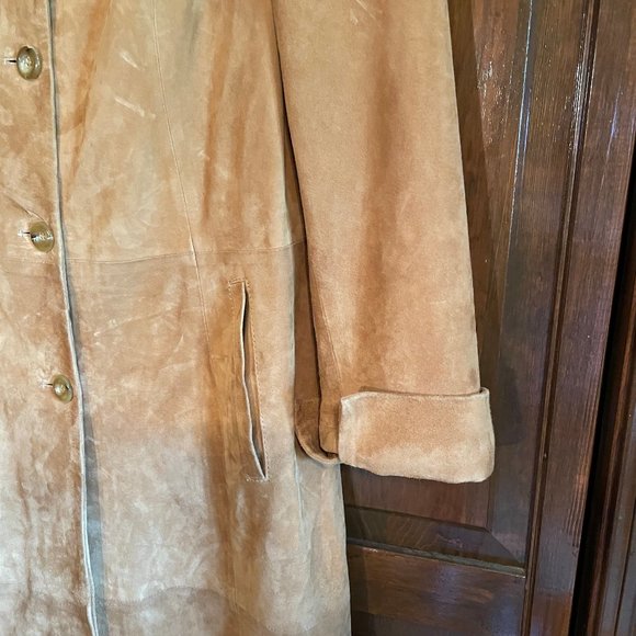 "Florence's" Leather Coat - Picture 2 of 5